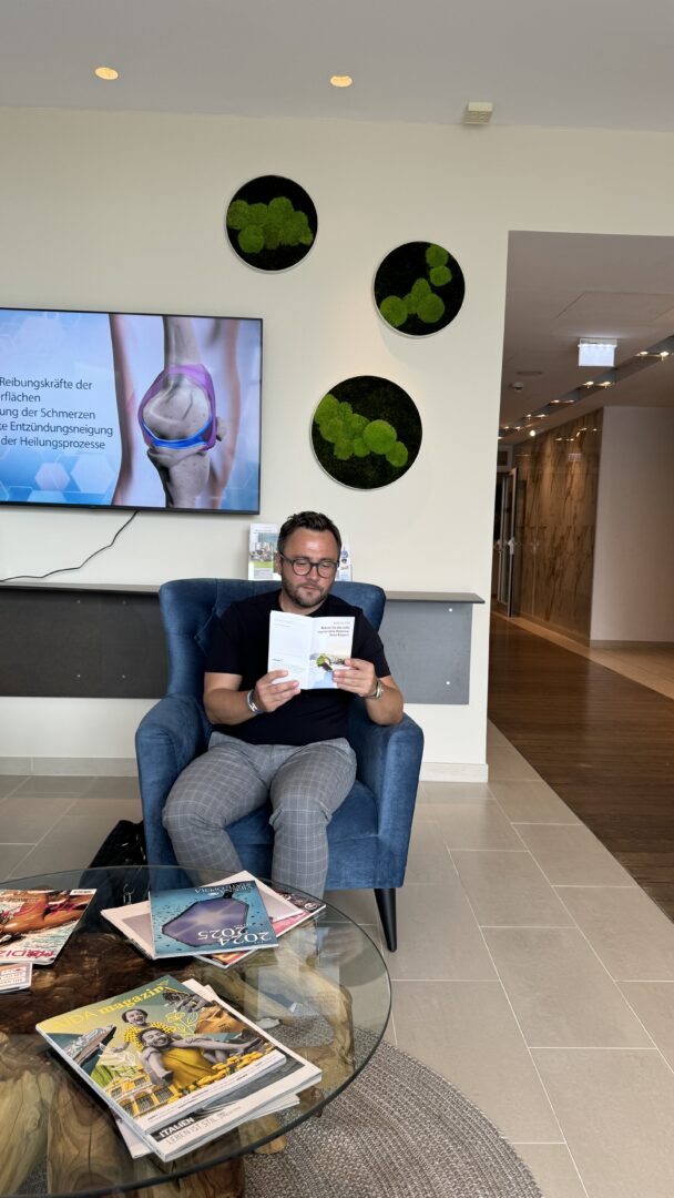 Felix im Wartebereich © Murmelz