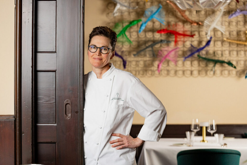 Sigi Schelling in ihrem Restaurant